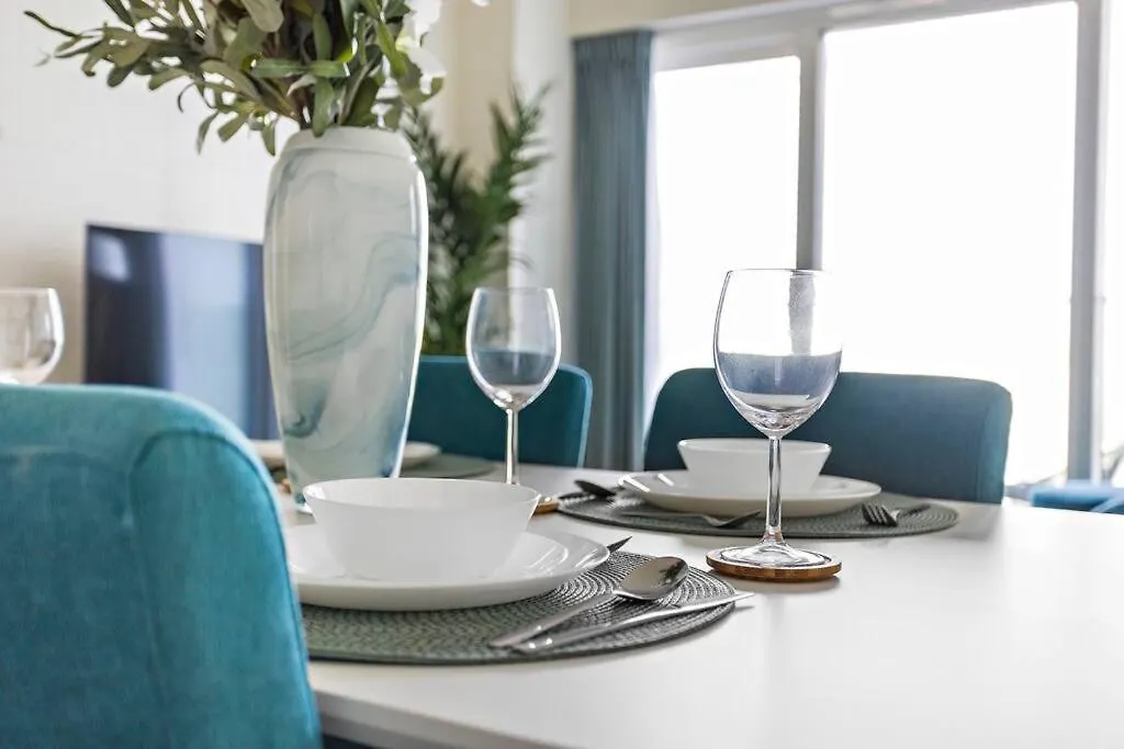 Stonetree - Damac Heights 1Br Apartment Dubai
