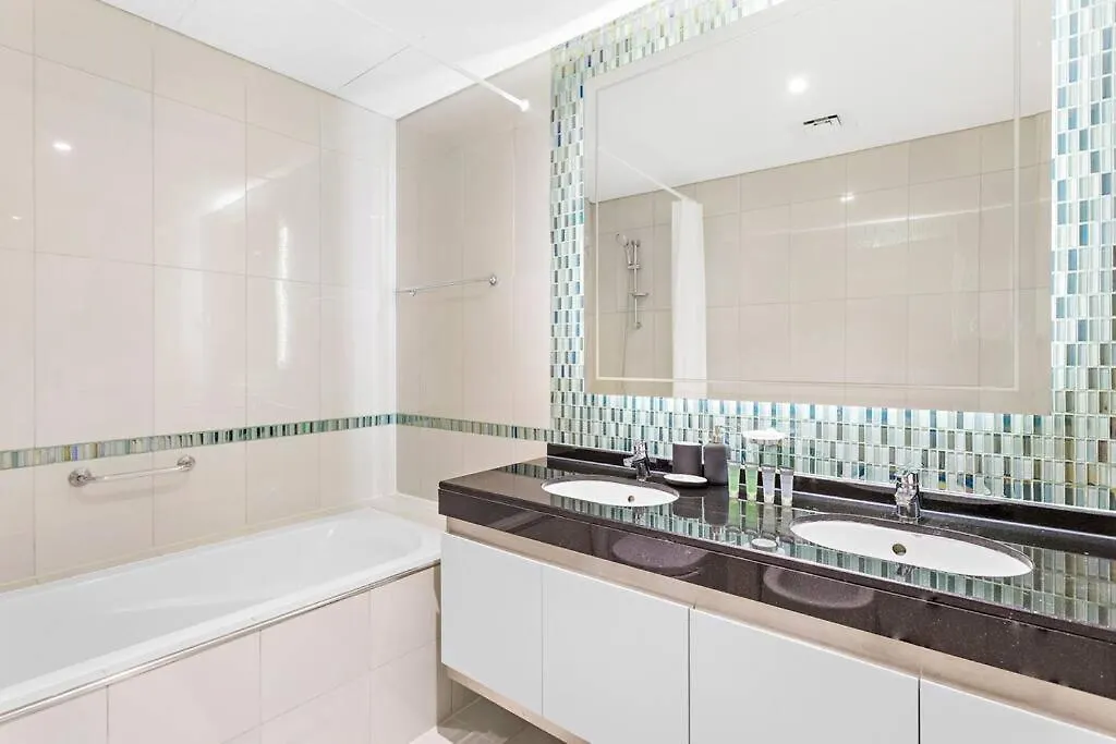 Stonetree - Damac Heights 1Br Apartment Dubai 0*,